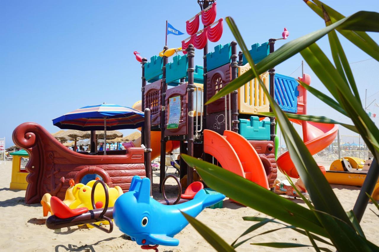 Hotel Rex Gabicce Mare Bagian luar foto