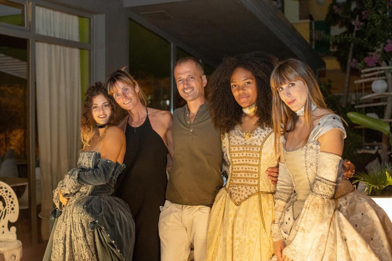 Hotel Rex Gabicce Mare Bagian luar foto