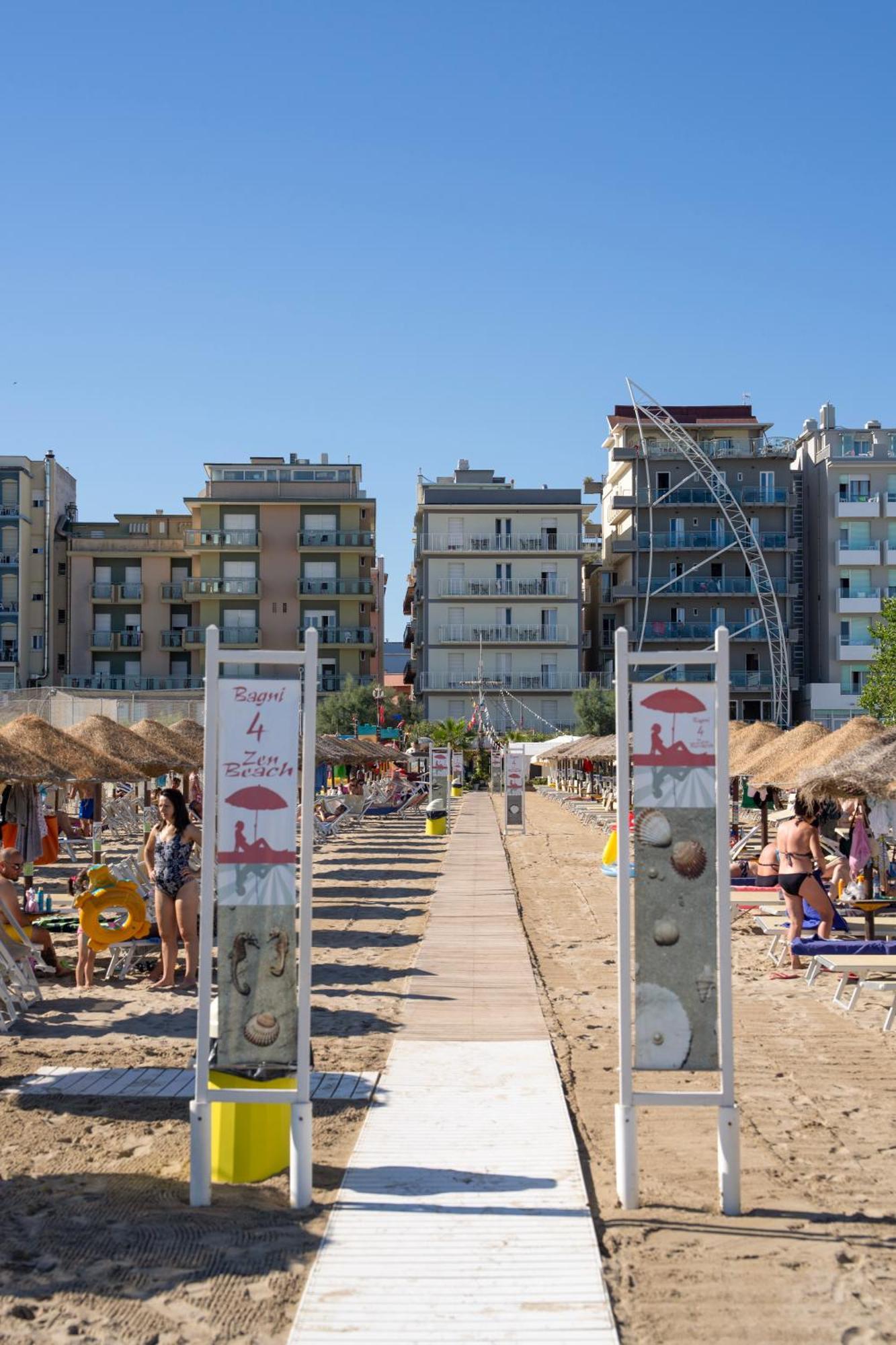 Hotel Rex Gabicce Mare Bagian luar foto