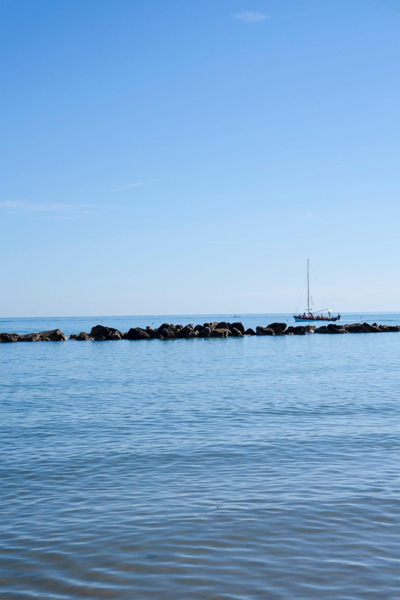Hotel Rex Gabicce Mare Bagian luar foto